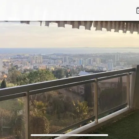 아파트 Superbe 2 Pieces Avec Vue Piscine 니스
